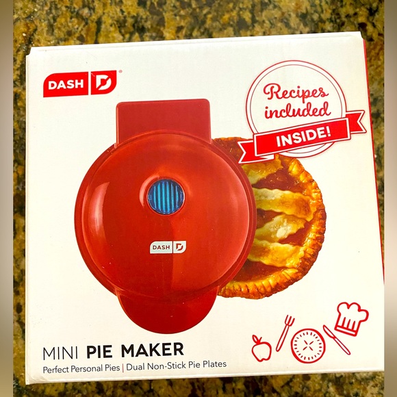 dash Kitchen Dash Mini Pie Maker Nwt Poshmark